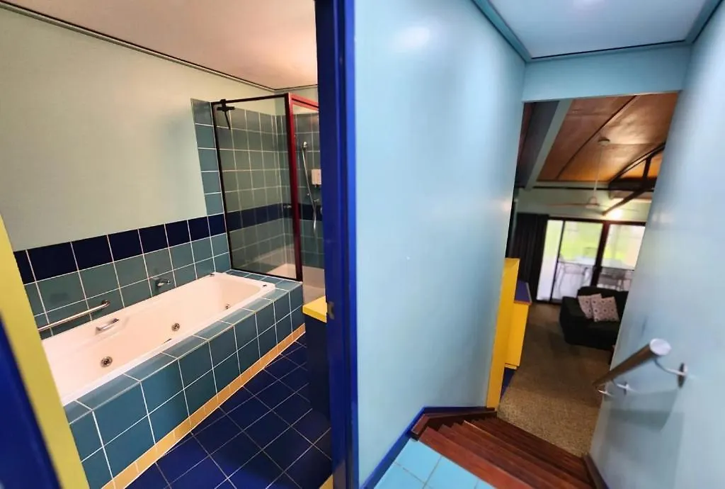702 Retro Cooloola Villa, Kingfisher Bay K'Gari Villa