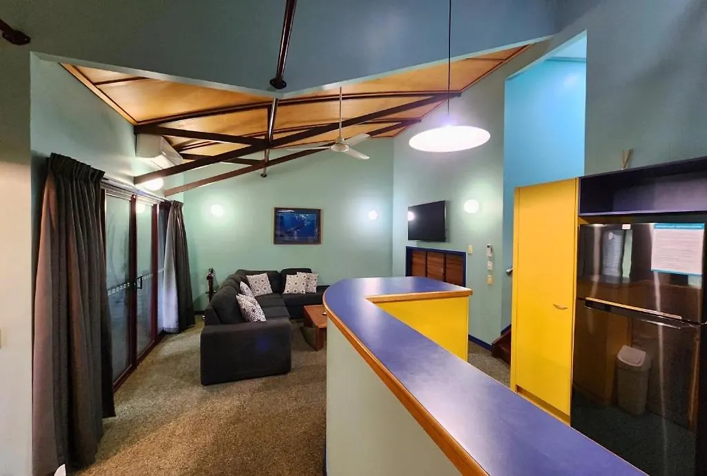 702 Retro Cooloola Villa, Kingfisher Bay K'Gari